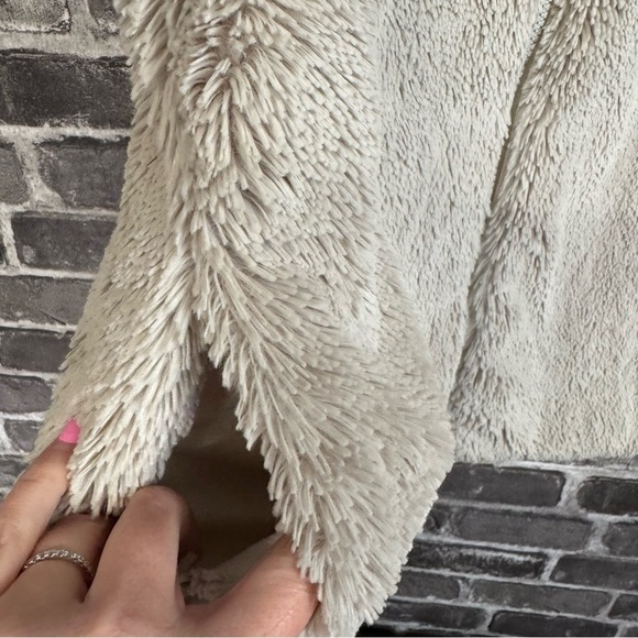 Patagonia Pelage Vest bleached stone cream white fuzzy pockets - Picture 8 of 11